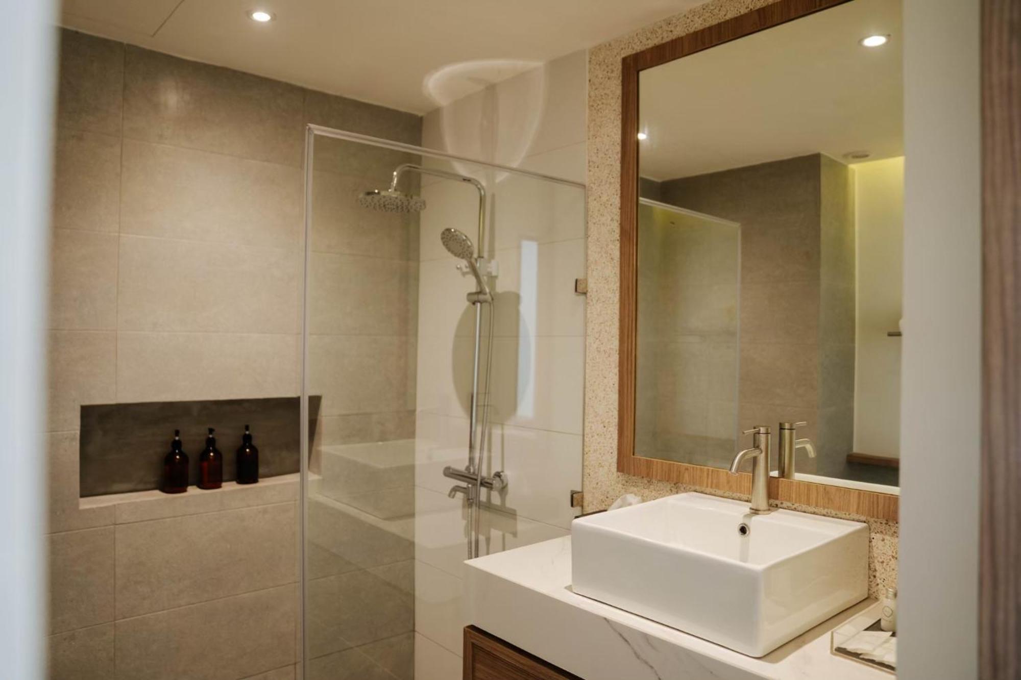 Shanti-Retreat Hotel Пуа Екстериор снимка